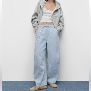 NWT Gap Ultrasoft Blue Railroad Striped Easy Horeshoe Barrel Jeans small/XXS/XSP